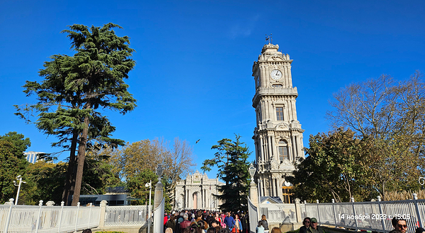 多尔玛巴赫切钟楼