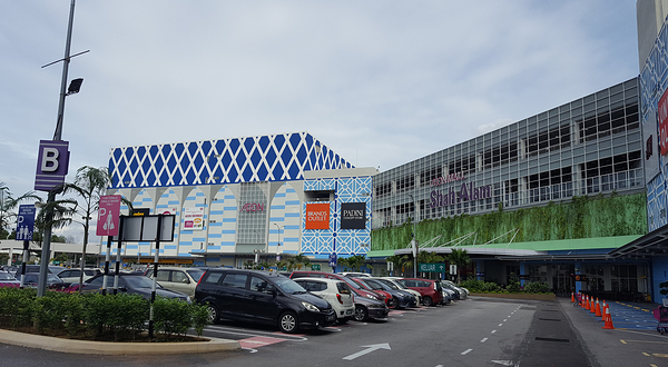 莎亚南永旺购物中心