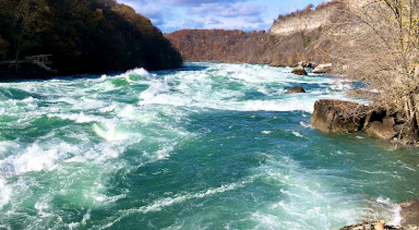 Whirlpool Rapids Gorge