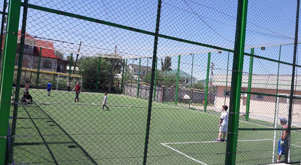 Futbol'noye Pole Yuzhnyy