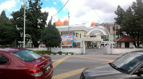 Sultan Muhammad II Mosque (Main Mosque)