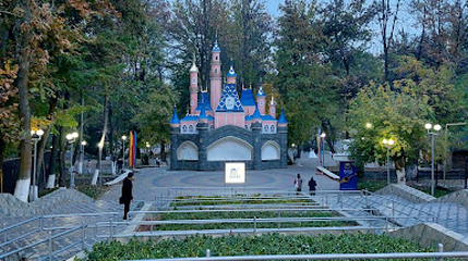 Toktogul Park第 1 张图片