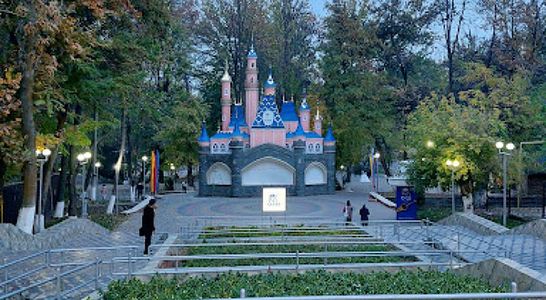 Toktogul Park