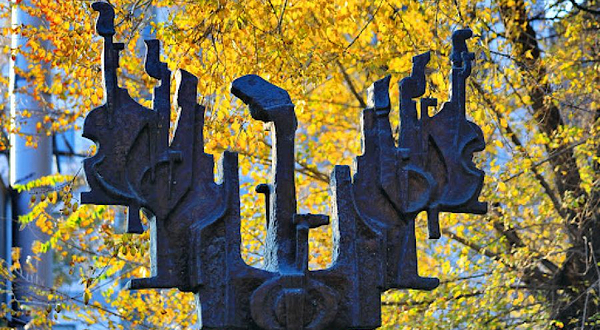 Monument to Bakhytzhan Baikadamov