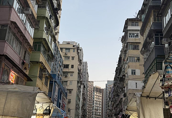 女人街第 12 张图片