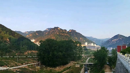 平山驼河谷漂流第 1 张图片