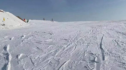 乌鲁木齐市米东区别有洞天滑雪场第 1 张图片