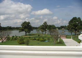 Queen Suriyothai Monument