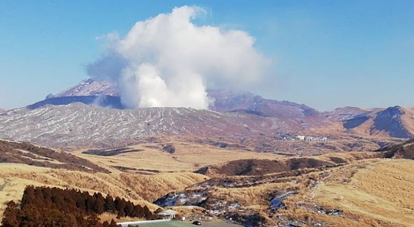 阿苏中岳火山