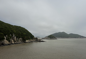 洛迦山第 18 张图片