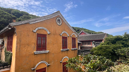 洛迦山第 3 张图片