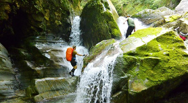 黔东南高岩大峡谷