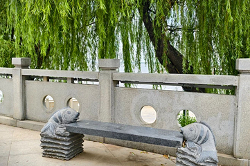 巴陵广场第 25 张图片