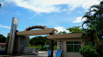 鹤地银湖风景区