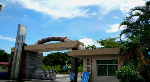 鹤地银湖风景区