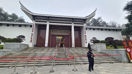 毛泽东铜像第 8 张图片