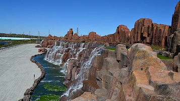 霸王河瀑布广场