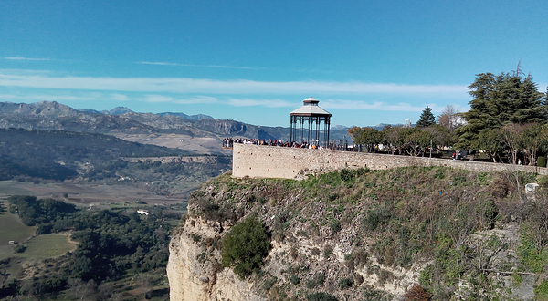 塔霍林荫散步小道