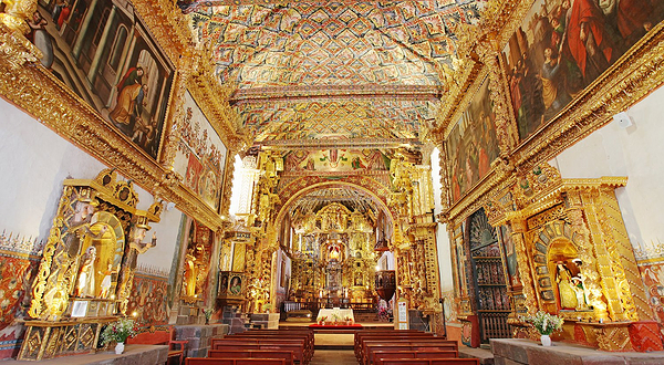 San Pedro Apostol de Andahuaylillas