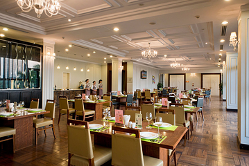 Sky Lake Resort & Golf Club第 1 张图片