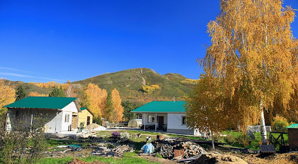 Vertikal' Lager'. Vostoko Tur Drayv