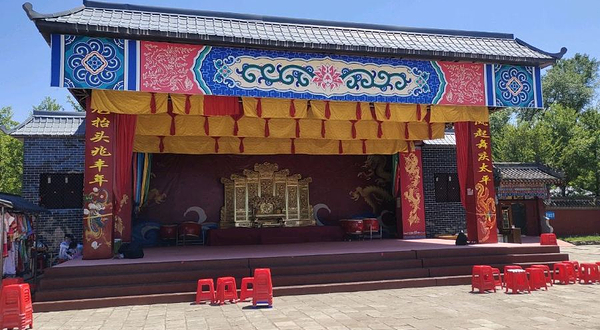 赫图阿拉城景区满族歌舞表演