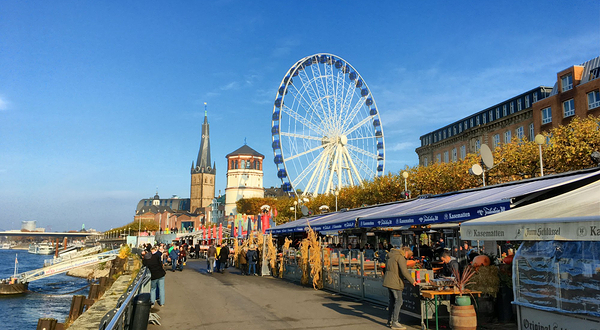 莱茵河畔散步道