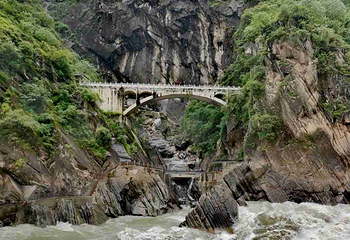 虎跳峡(香格里拉段)第 38 张图片