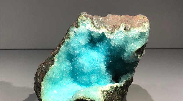 矿物与地质科学博物廊