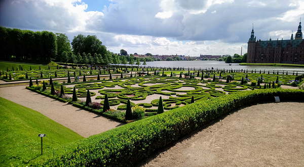 Frederiksborg Castle Gardens