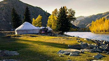 可可托海露营地