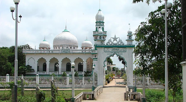 Làng Chăm Châu Phong