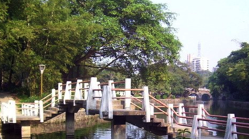 湖光岩风景区-九曲桥