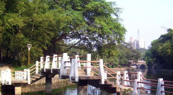 湖光岩风景区-九曲桥