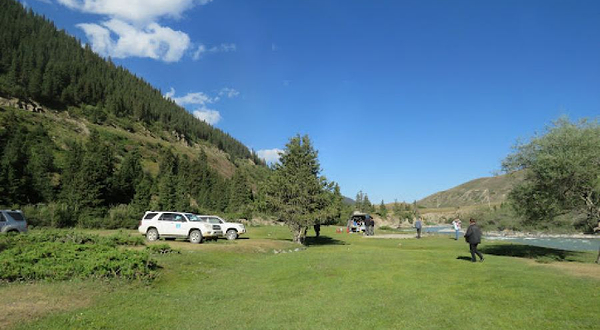 Bosogo Riverside Rest Place