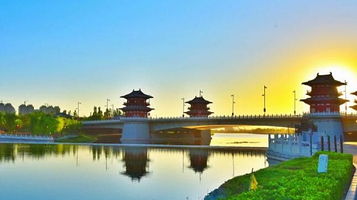 云中河景区-北岸休闲广场