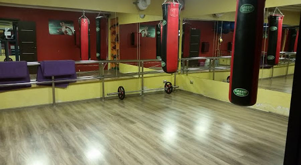Sky Gym Спорт Зал