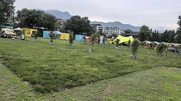 都江堰观凤桥啤酒广场