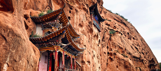 马蹄石窟群旅游区第 23 张图片