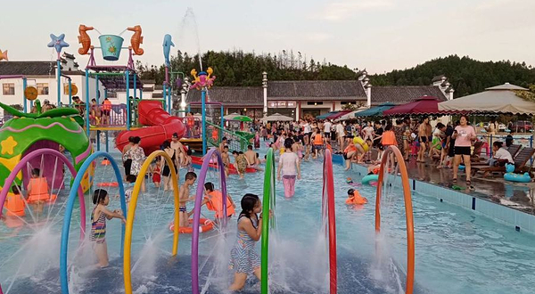 红花山水上乐园