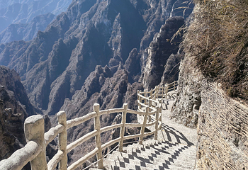 白石山世界地质公园第 183 张图片