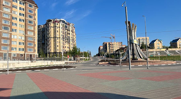 Tobyl river embankment