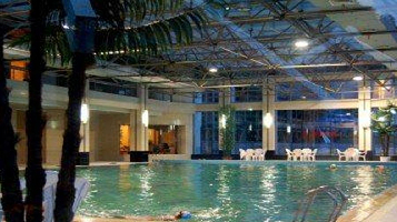 长白山氡温泉游泳馆