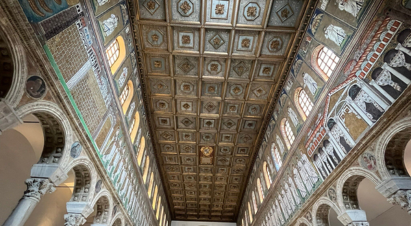 新圣亚坡理纳圣殿