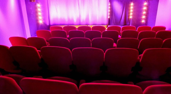 法国巴黎 | 《OH MY GOD SHE'S PARISIAN !》喜剧表演