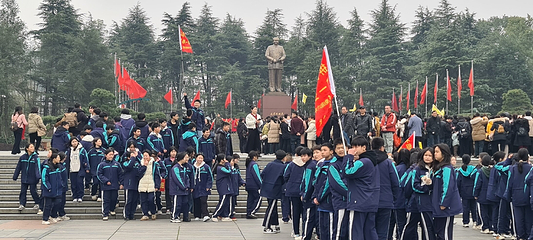 毛泽东铜像第 2 张图片