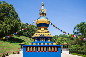 拜伦湾水晶城堡及香巴拉花园