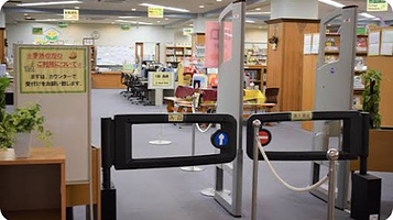 宫崎学园図书馆