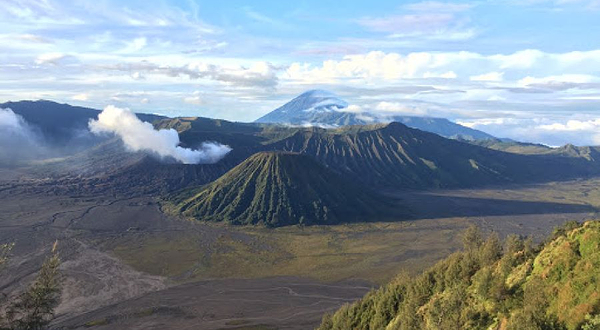 Pura Luhur Poten Gunung Bromo