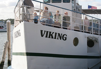 Cape Cod Canal Cruises第 17 张图片